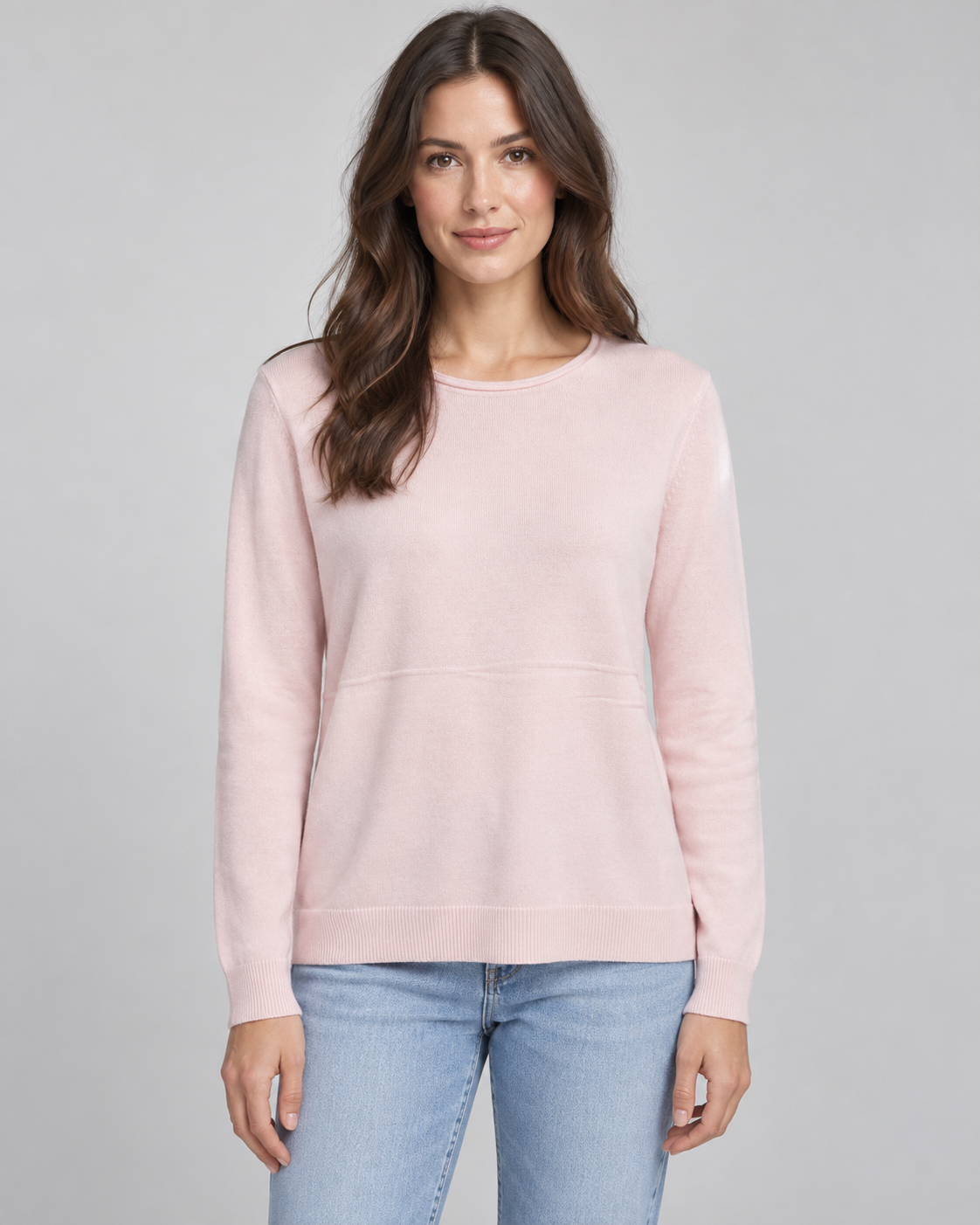 Cashmere blend jumper in Pale Pink on a female studio model